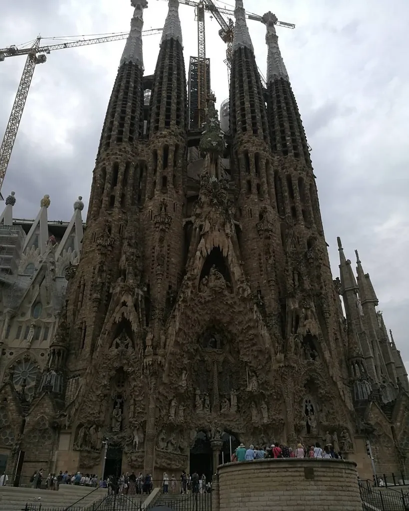 travel-barcelona-4